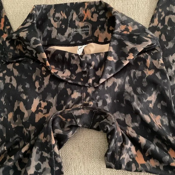 Define PowerHold by Fabletics High waisted legging - Picture 10 of 10